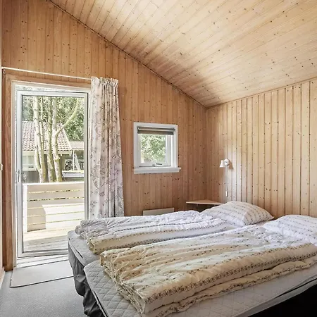 Gulspurvevaenget Xii * Nordenbro Vesteregn